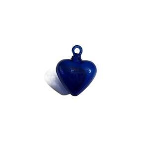 Mexican hand blown glass heart valentine 3 x2.5 in